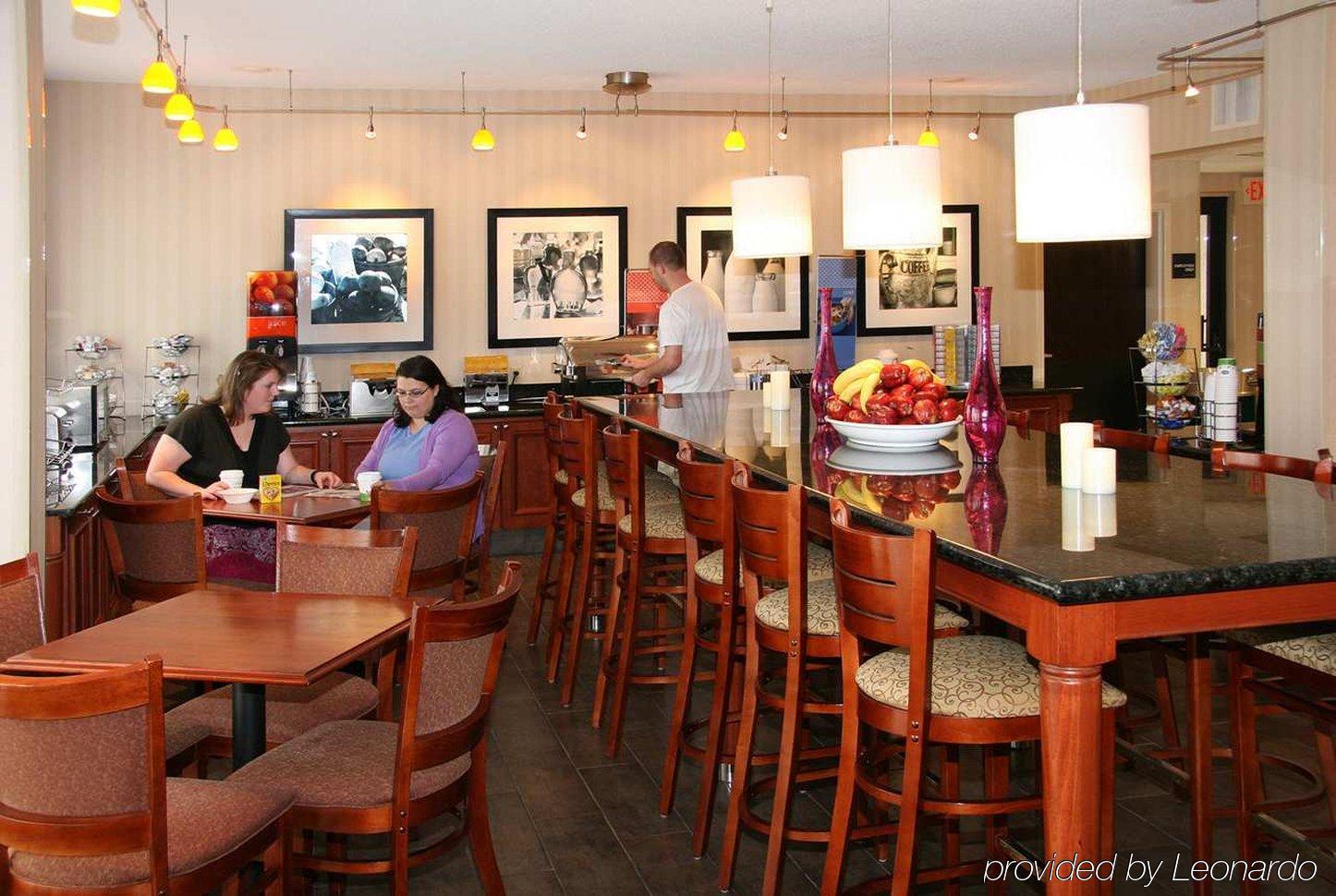 แฮมป์ตัน อินน์ วอชิงตัน ร้านอาหาร รูปภาพ